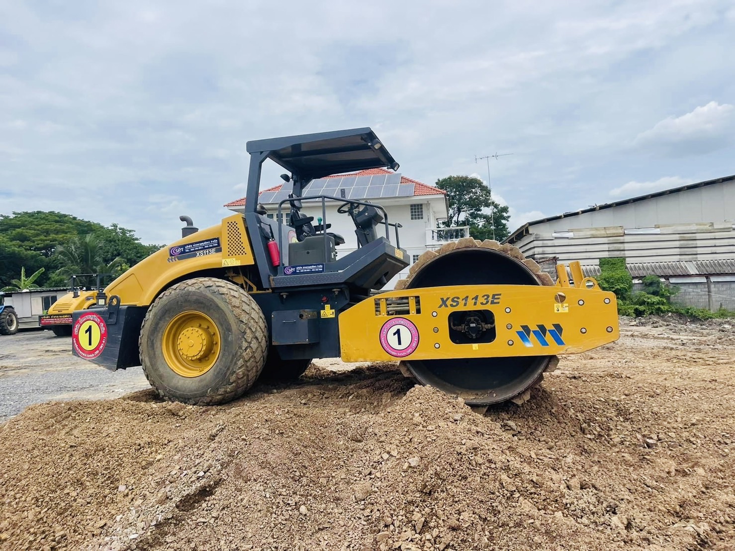 110 - https://supatradynapack.com | ให้เช่า รถบด 3 ตัน 4 ตัน 5 ตัน 10 ตัน รถแม็คโคร Pc30 Pc130 Pc200 แทรกเตอร์ดี2 เกรดเดอร์ รถไถ Jcb